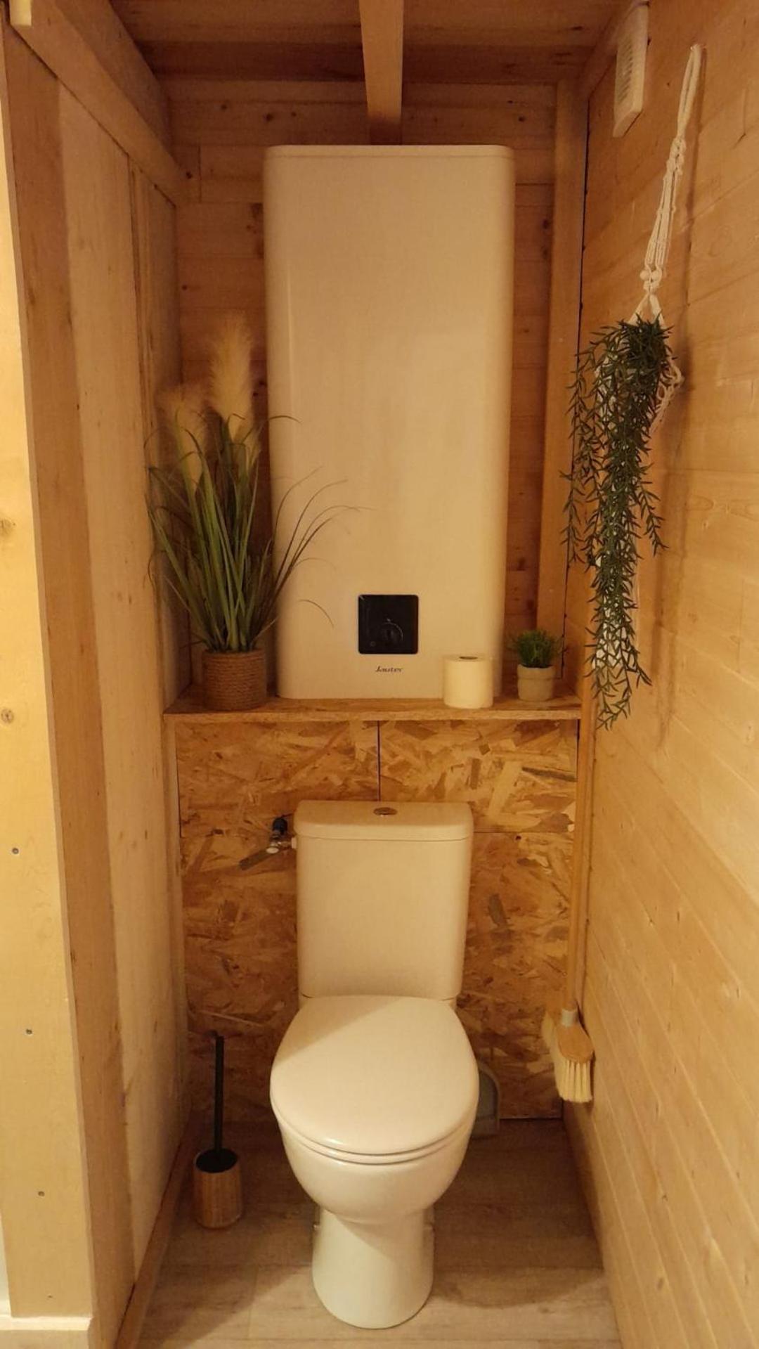 La Cabane En Bois Tourves エクステリア 写真