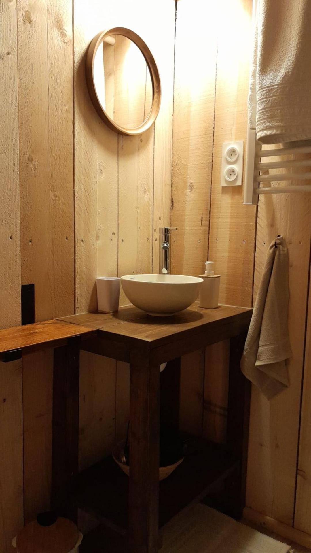 La Cabane En Bois Tourves エクステリア 写真